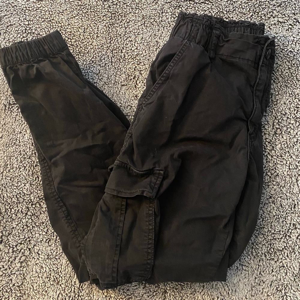 American Eagle Women’s cargo pants